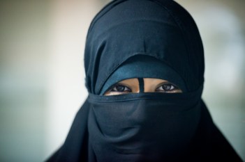 close-up-picture-muslim-woman-wearing-black-veil_21730-11243