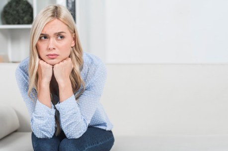 worried-woman_23-2147990545